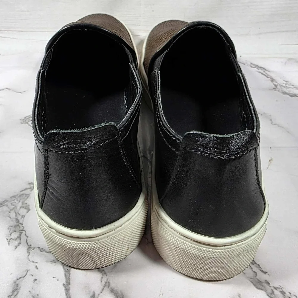 The‎ Flexx Slip On Sneakers Bronze Textured Leather - Womens Size 8 M